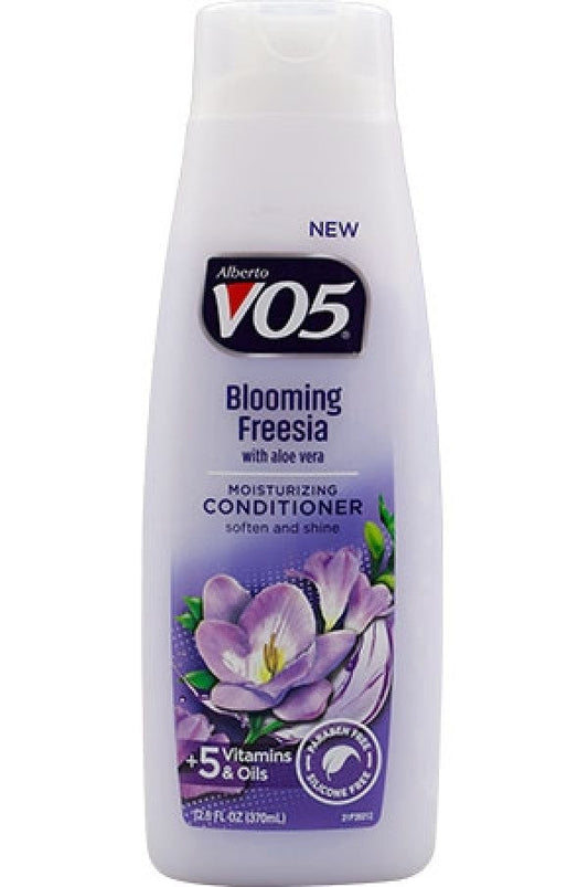 VO5 Blooming Freesia Moisturizing Conditioner - Beautiful Black Hair