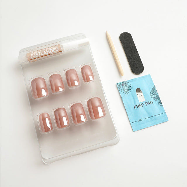 EBIN Press-On Nails Just Landed - Layover #N3DJ003 Medium